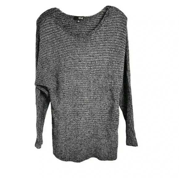 A.n.a Women's black and white Pullover Sweater Size M Casual Knit Solid - Picture 1 of 9